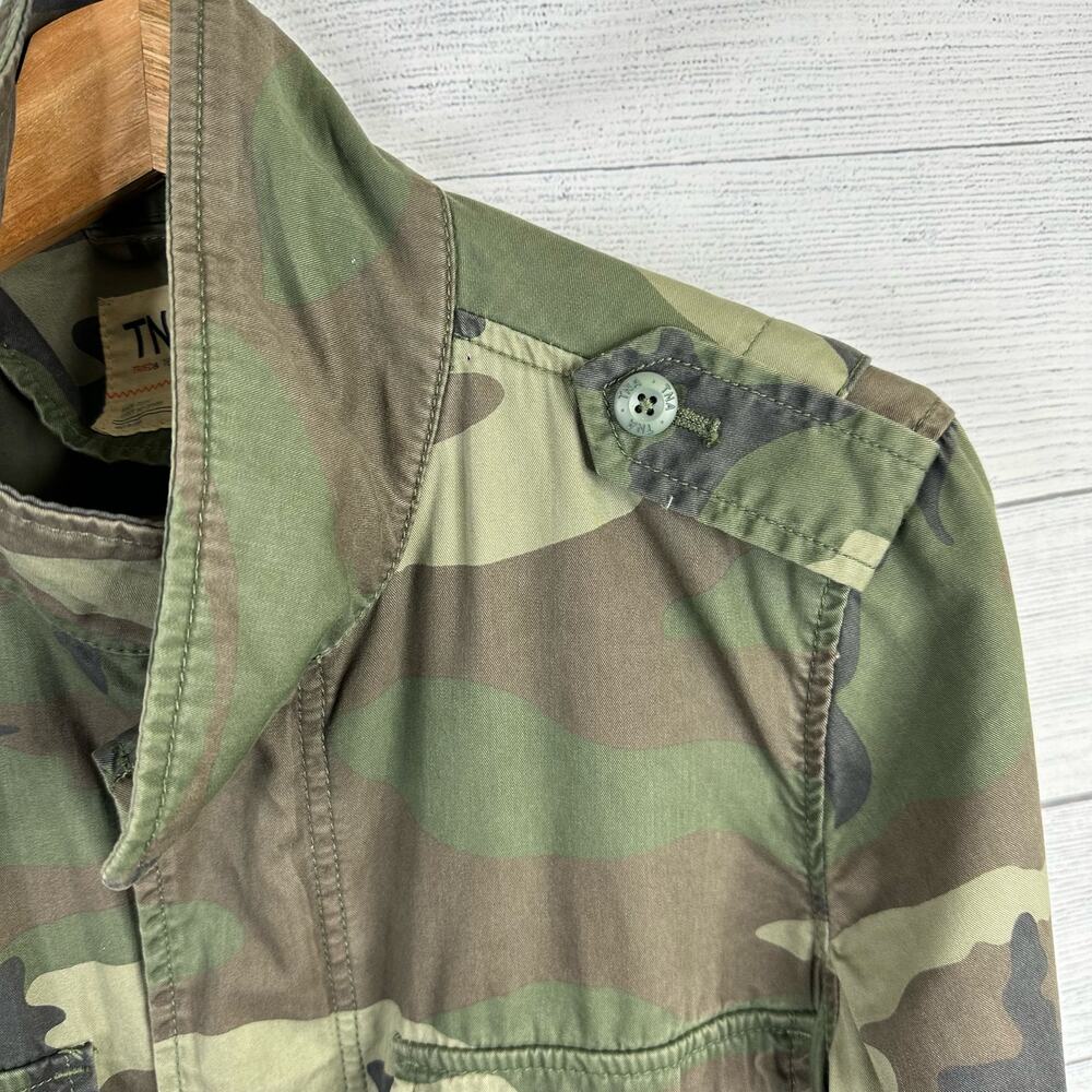 TNA Aritzia Womens size Small Camo Utility Jacket Green Adjustable Waist - Picture 5 of 14